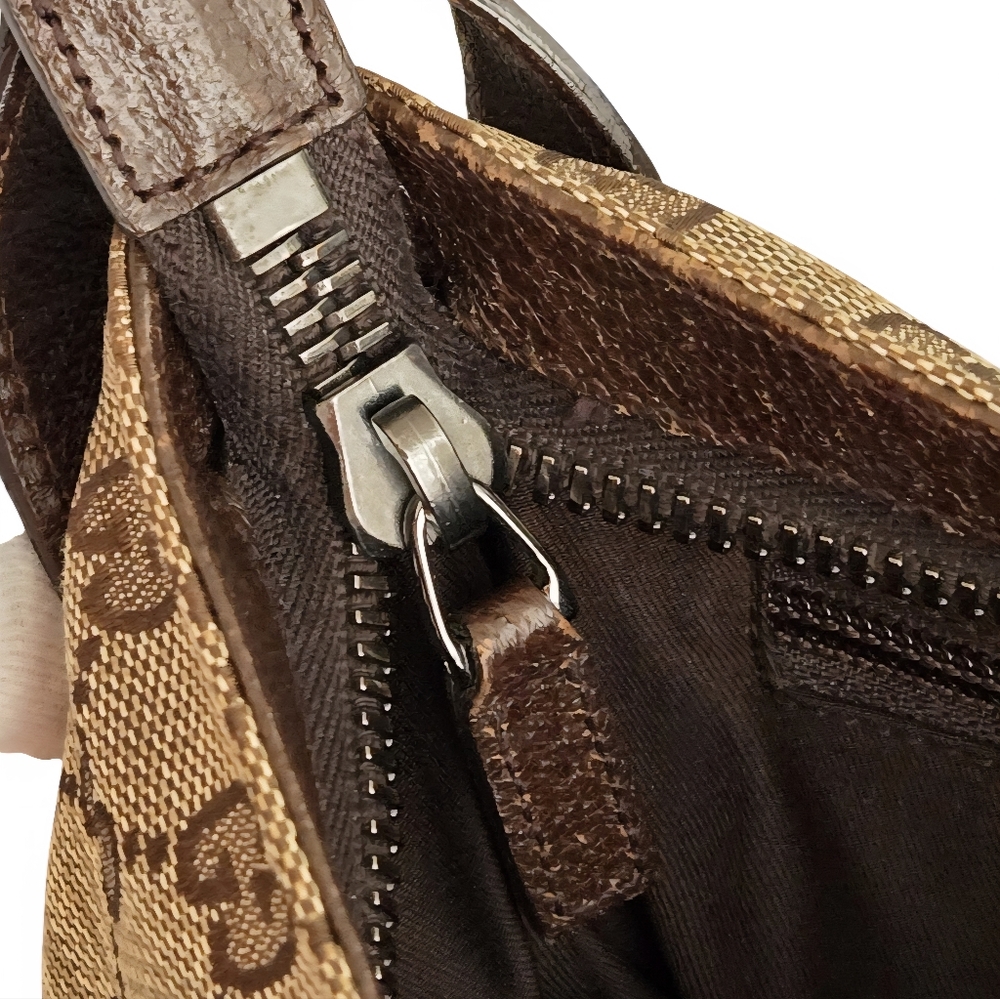 Gucci GG Canvas Messenger/Shoulder Bag + Dustbag-EUC - Picture 7 of 16